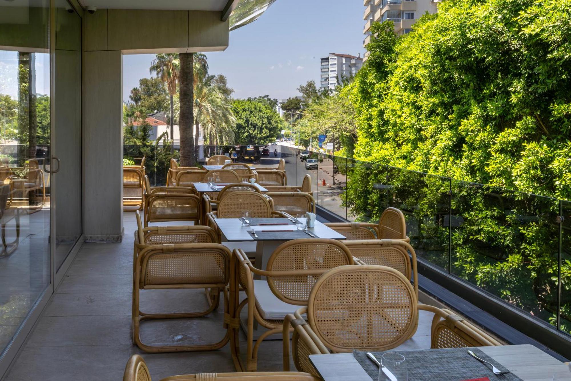 Delta Hotels By Marriott Antalya Lara - Adult Only ภายนอก รูปภาพ