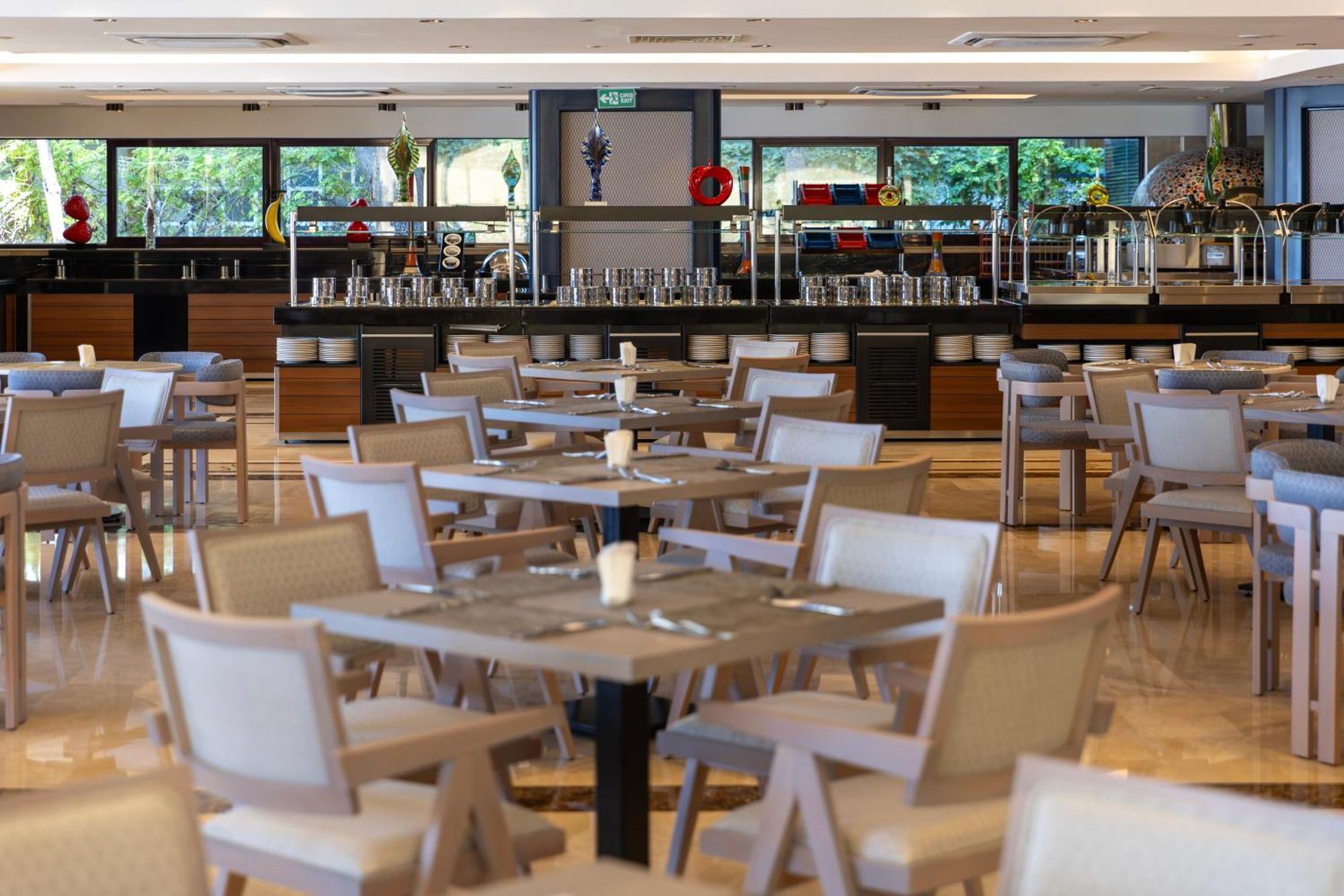 Delta Hotels By Marriott Antalya Lara - Adult Only ภายนอก รูปภาพ