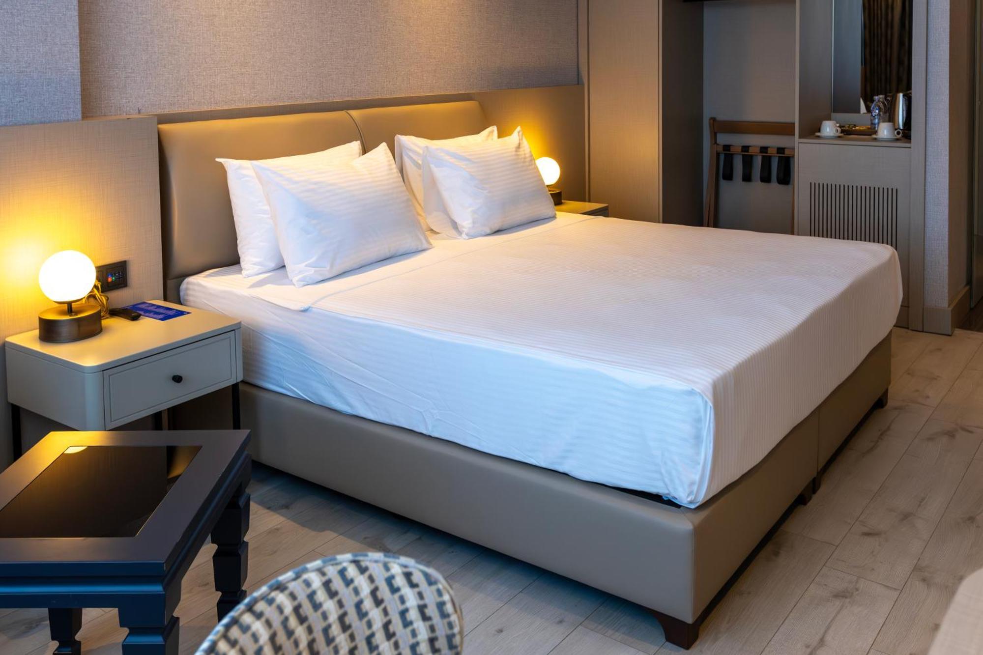Delta Hotels By Marriott Antalya Lara - Adult Only ภายนอก รูปภาพ