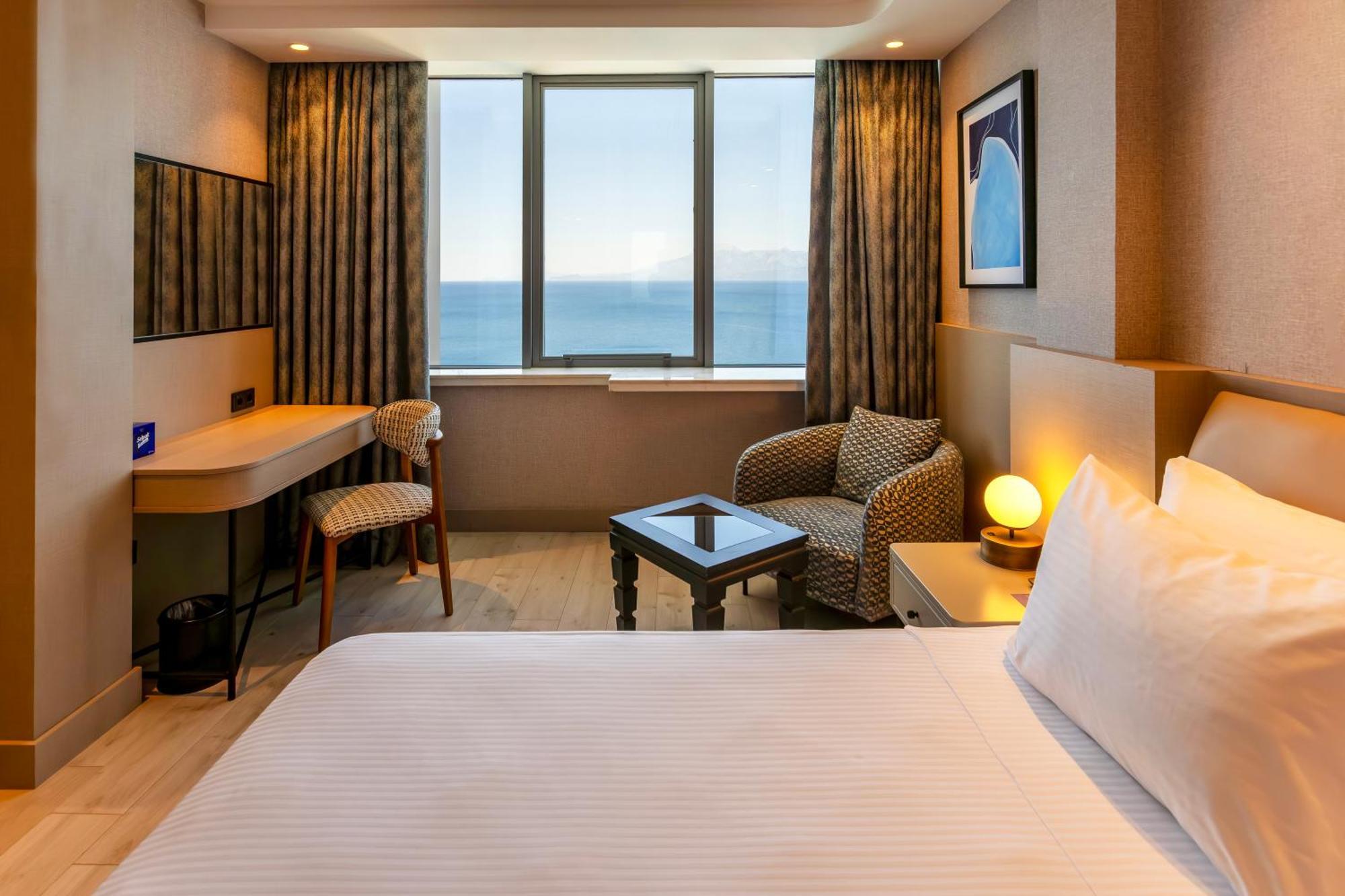 Delta Hotels By Marriott Antalya Lara - Adult Only ภายนอก รูปภาพ